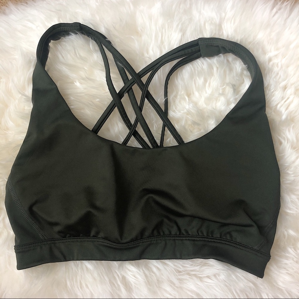 Victoria’s Secret Strappy Bra (XS)